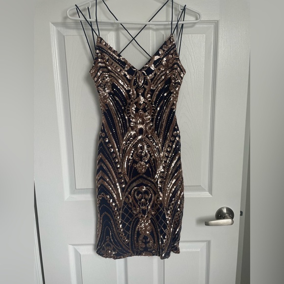 Lovey Day backless party dress - Picture 1 of 2